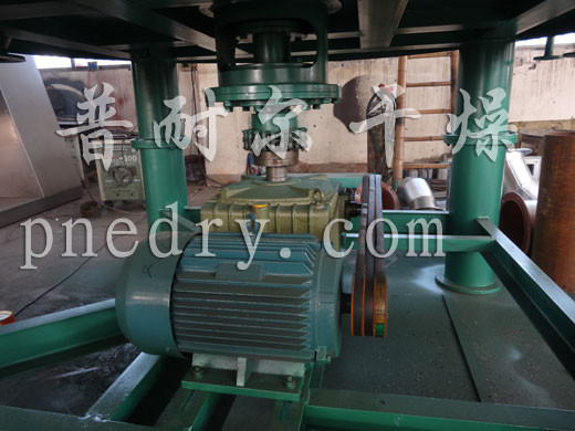 盘式干燥机现场制作传动照片